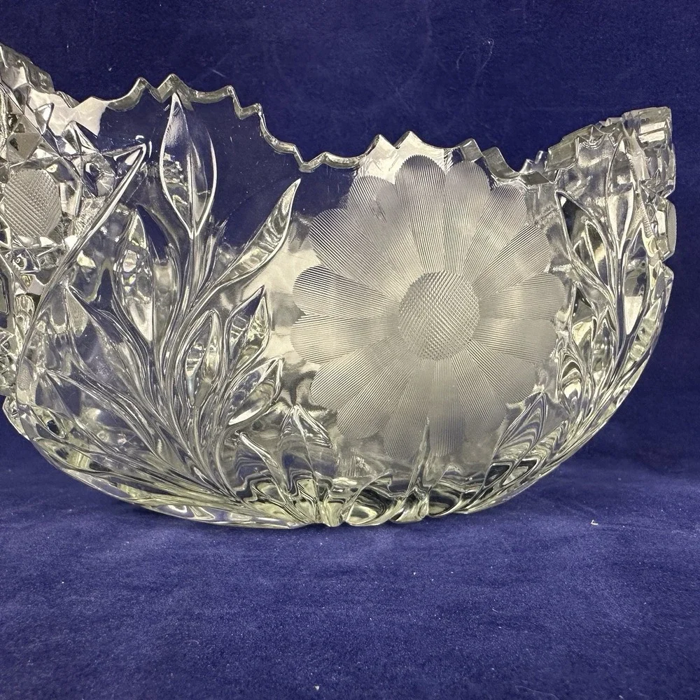 Vintage Clear Crystal Floral Bowl Scalloped Rim Frosted Daisy Free Shipping